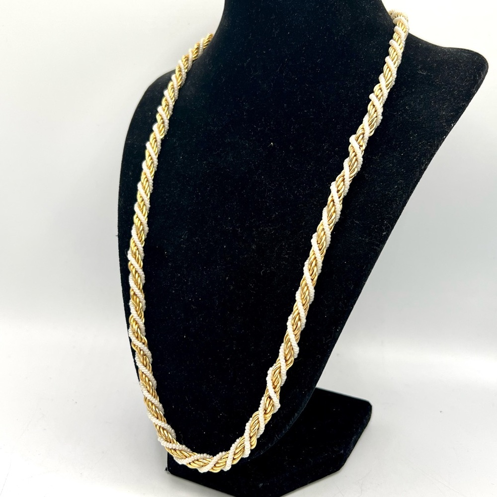 Vintage TRIFARI faux pearl beaded spiral gold chain necklace